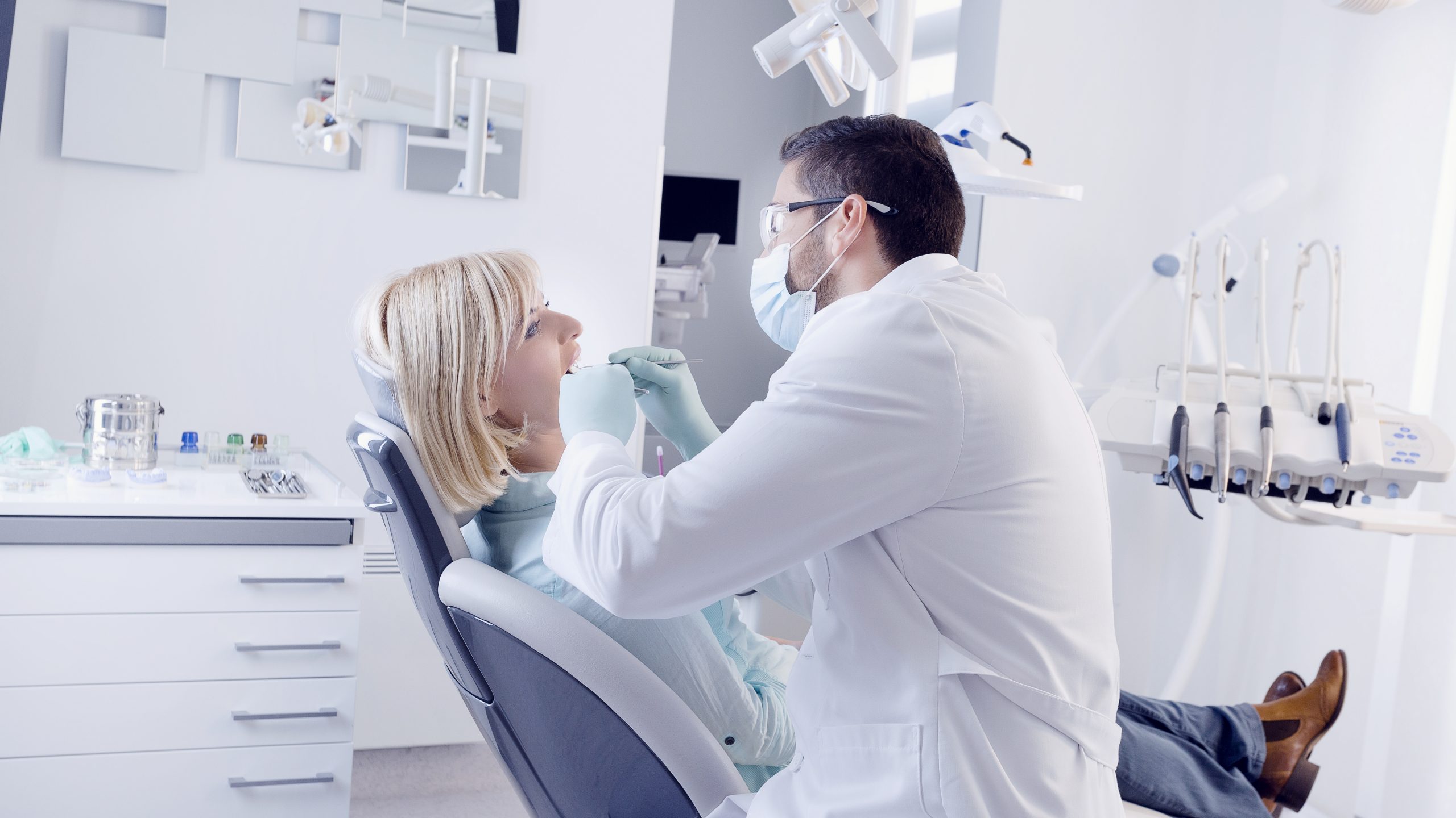 Dentist in Floresville, TX